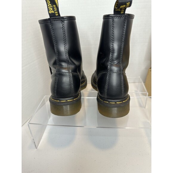Dr. Martens Women’s Black Boots Model 1460W Size 8 Slight Scuffing Air Walk - Picture 8 of 11